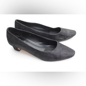 VanEli low pumps